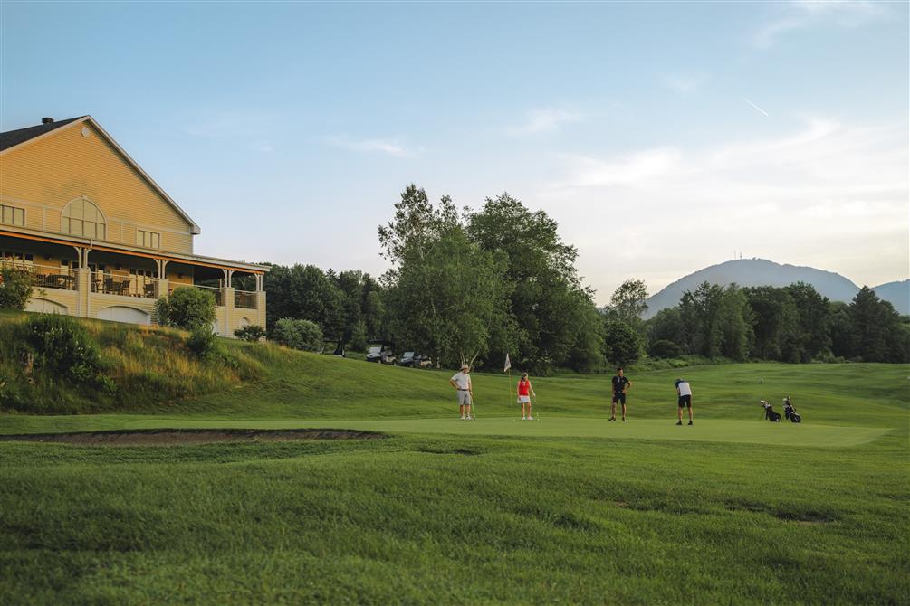 Vue sur le terrain (&copy;Mont-Orford)