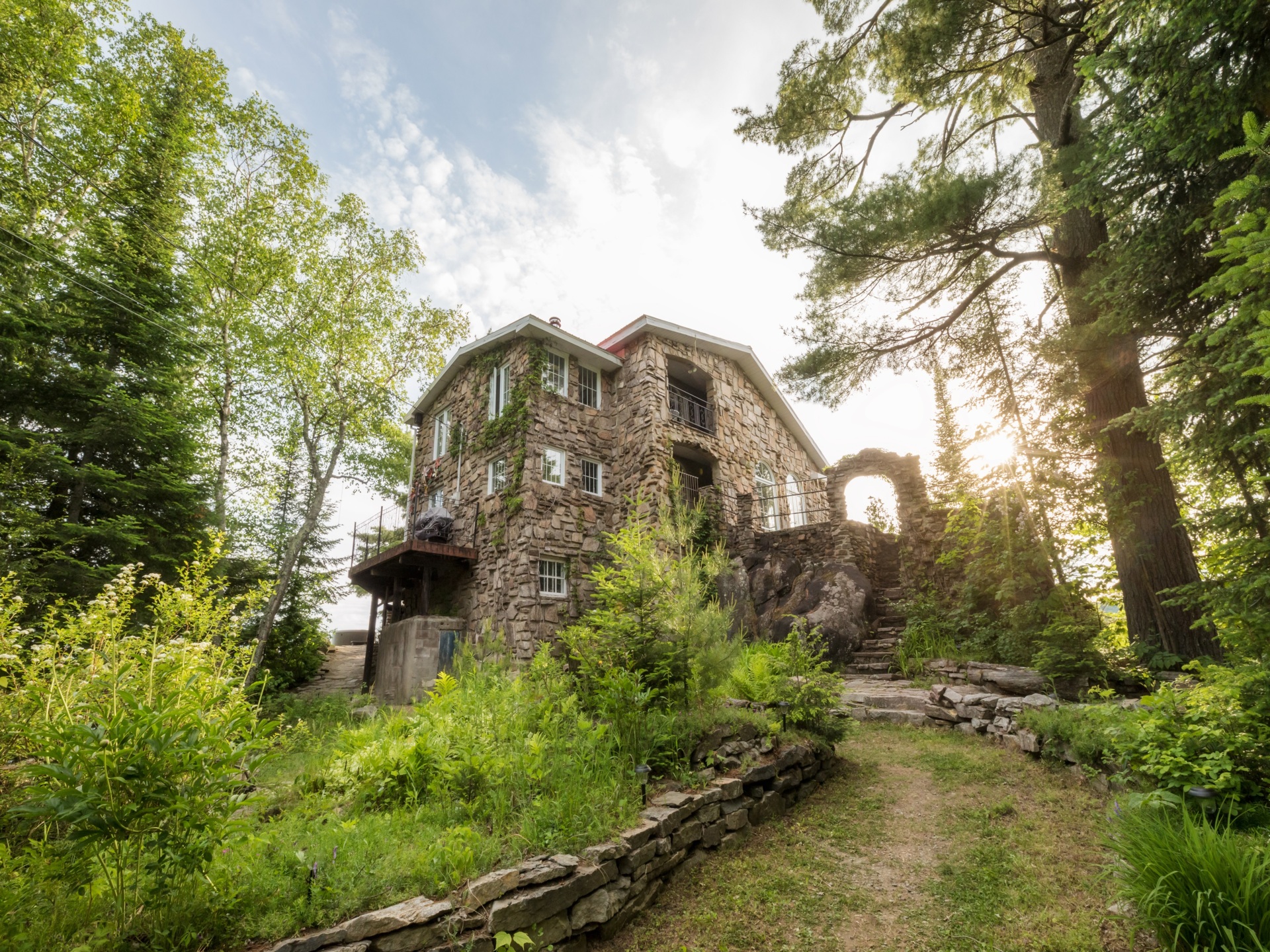 La Villa Du Rocher Cottage / apartment / tourist home Duhamel