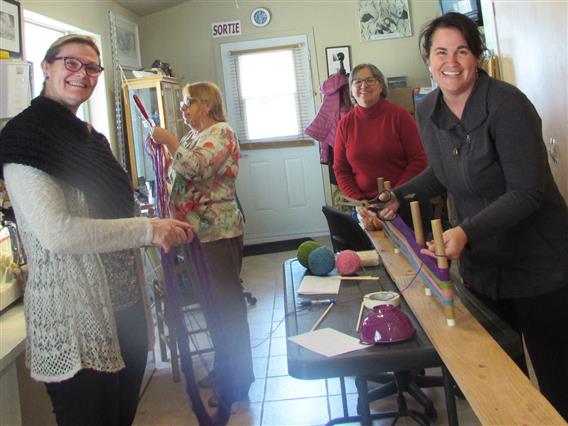 Confection de ceintures fléchées avec Claudette Roberge