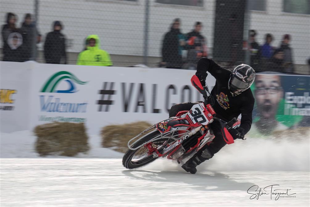 moto_ovale_glace (&copy;SCOOB PHOTOGRAPHIE TOUT DROITS RESERVE)