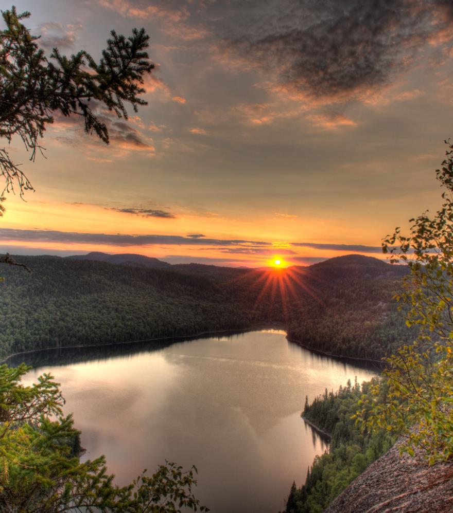 Belvédère sur le lac Rémi_1