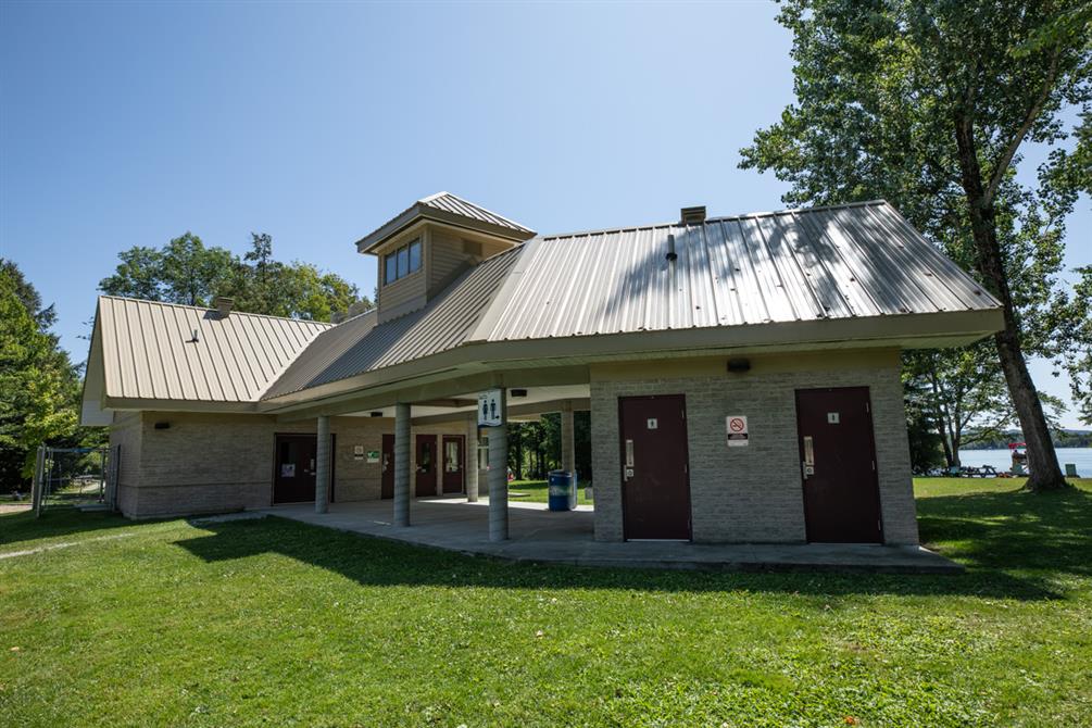 plage-de-Deauville-ete-Lac-Magog-00001 (&copy;Marjorie Côté)