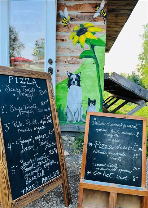 prix pizza (&copy;Jardins Bolton)