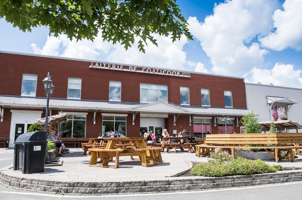 Laiterie de Coaticook Cheese factory (manufacturer), dairy