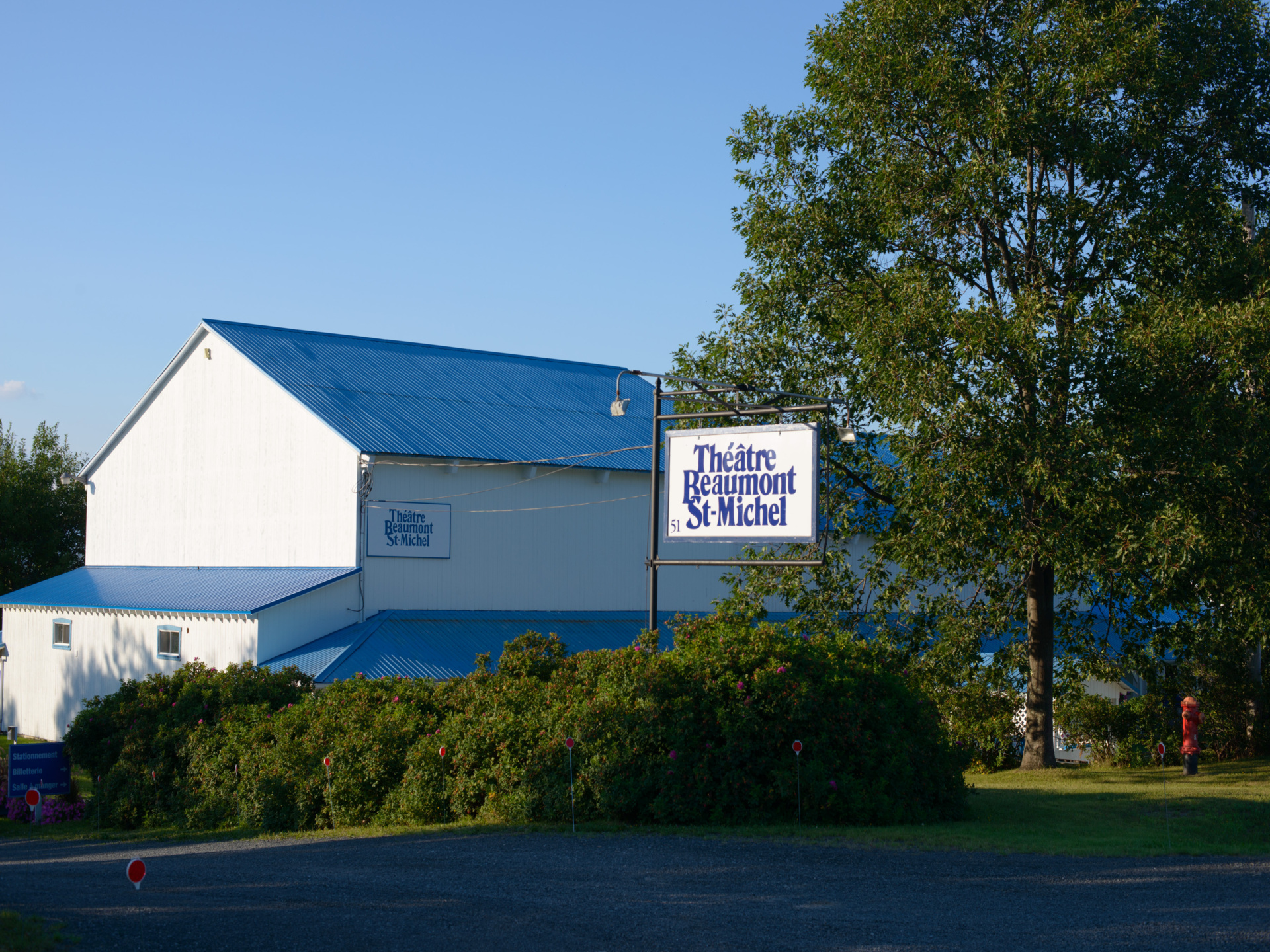 Théâtre BeaumontStMichel Auditorium / theatre SaintMichelde