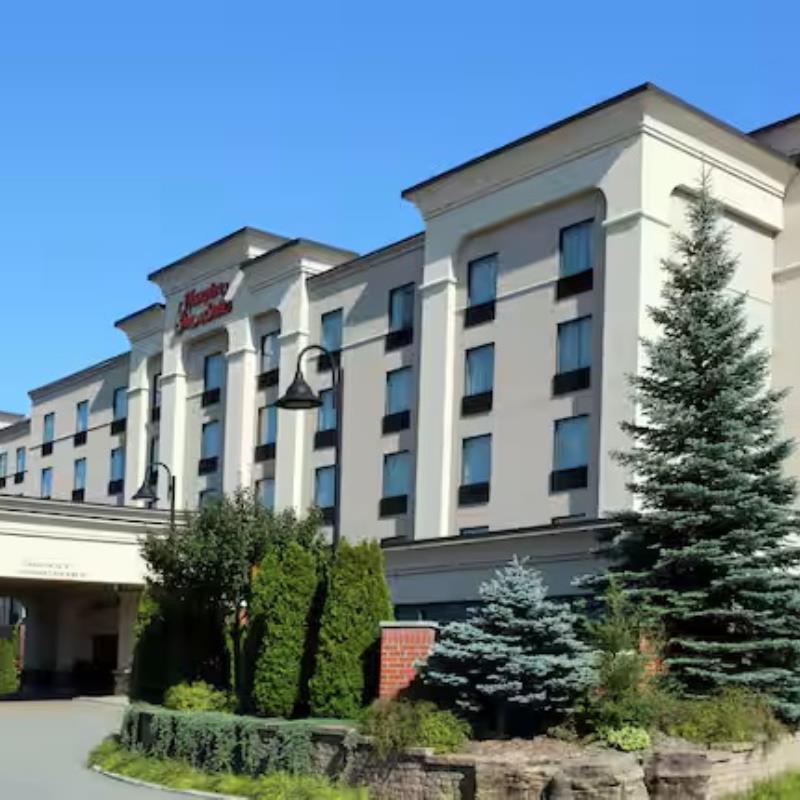 HAMPTON INN &amp; SUITES BY HILTON LAVAL